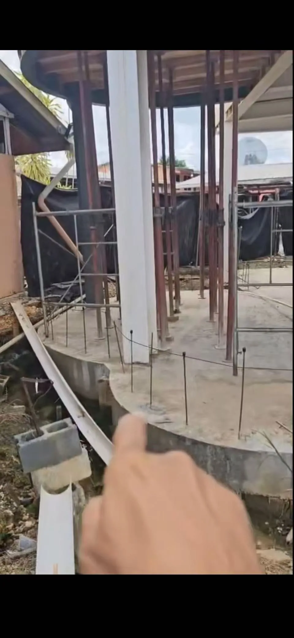 Site measurement shown in a supplied photograph.